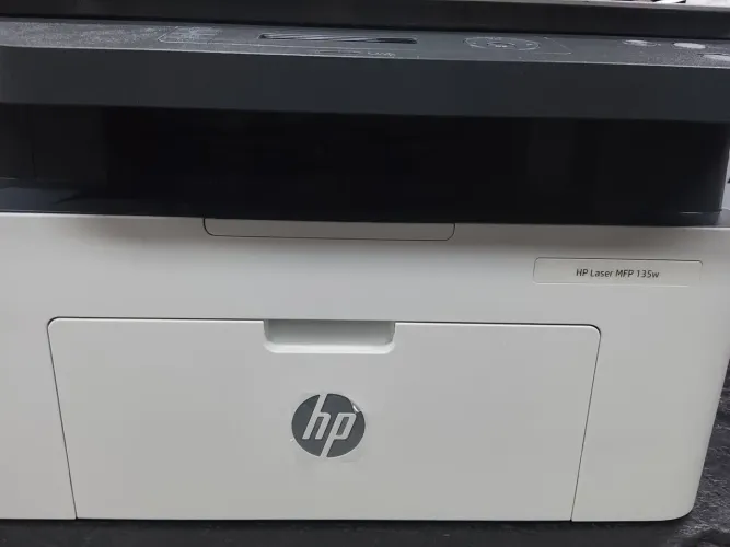 Impressora HP LaserJet MFP 135W Multifuncional