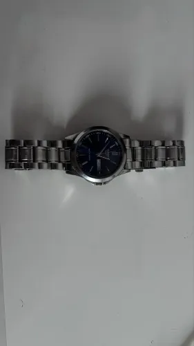 Relógio Casio fundo azul 