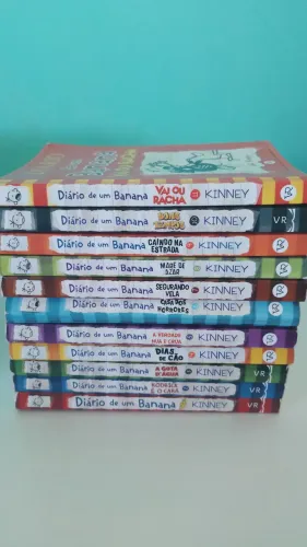 Coleção diário de um banana 12 livros em ótimo estado, leia a descrição: