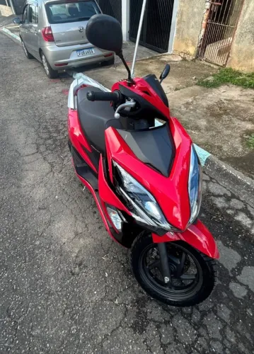 Honda Elite 2021 com 10 mil quilometros