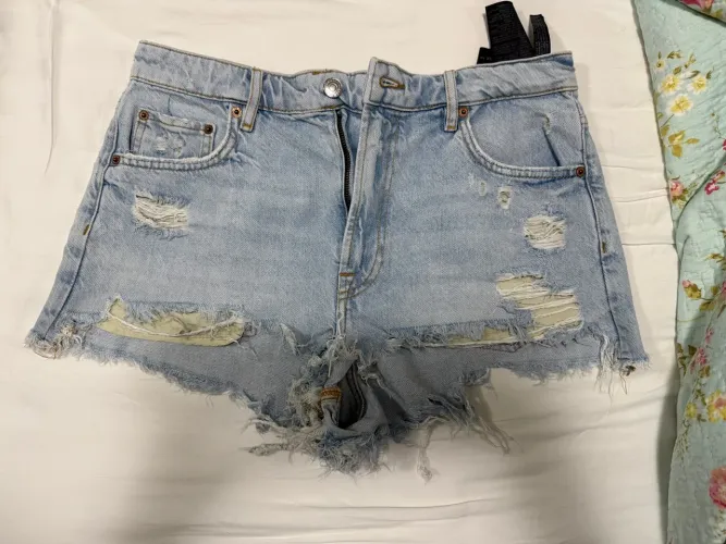 Short jeans