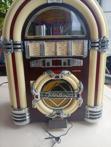 Vendo juke box retro
