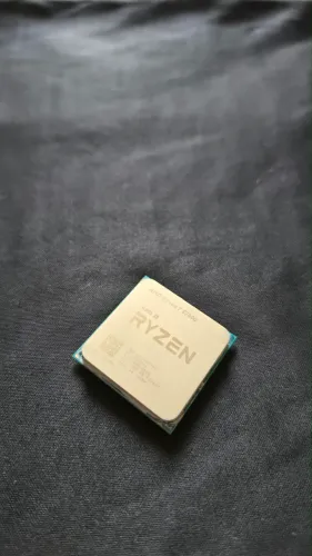 Processador: Ryzen 7 5700G Placa mãe: ASRock B450M Steel Legend