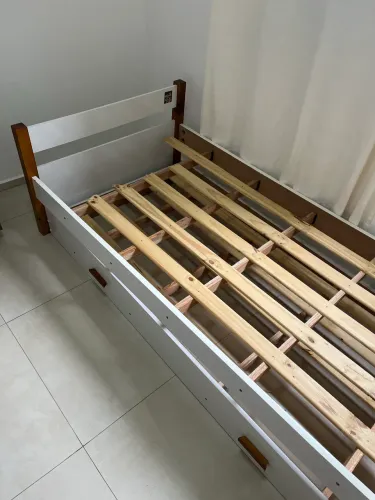 Cama solteiro