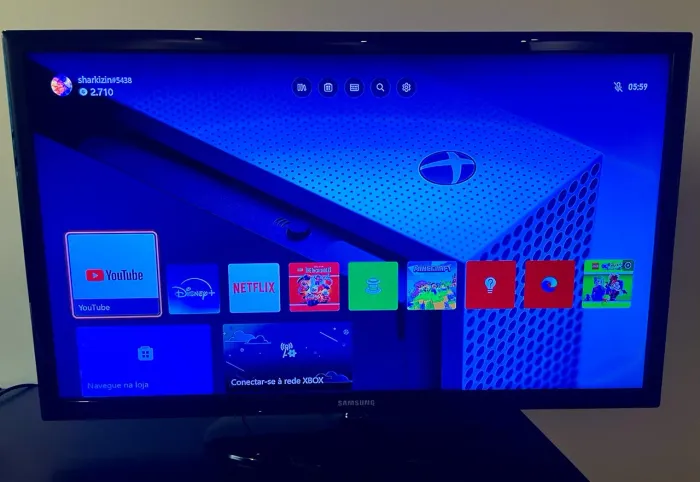 TV Samsung LED 40" Full HD (Modelo UN40D5003BG) - Excelente Estado
