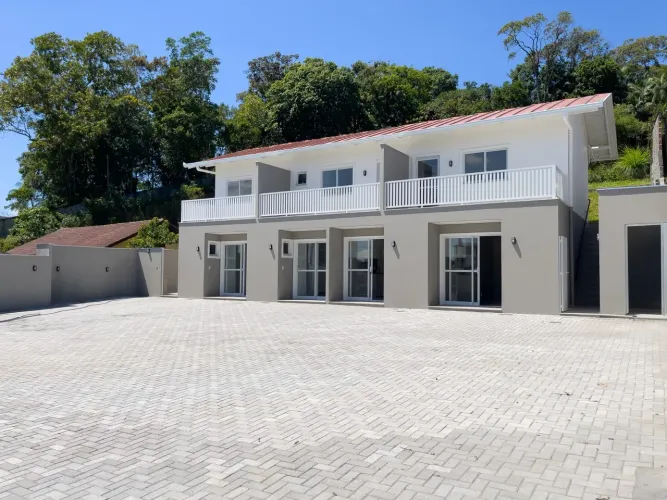 Apartamento para Locação em Joinville, Anita Garibaldi, 1 dormitório, 1 banheiro, 1 vaga