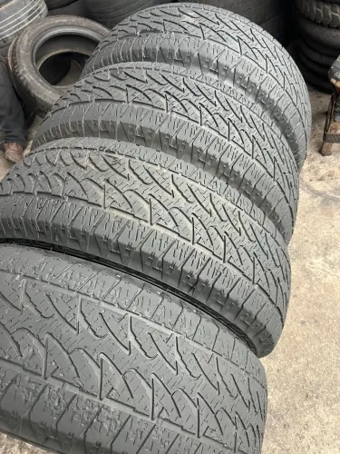 Pneus 255/70-16 Bridgestone tops