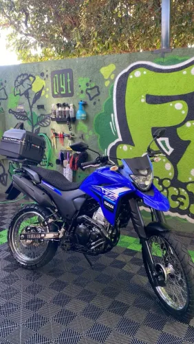 Yamaha XTZ 250 Lander ABS 2022 - Azul (26 mil km + Baú) | APENAS VENDA