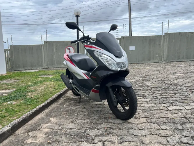 Honda PCX 2018 baixo km