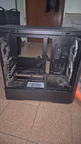 Gabinete gamer Lian Li Lancool 207 Preto