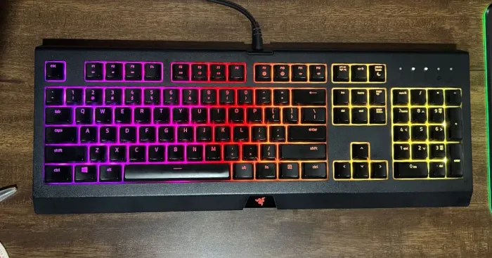 Teclado Razer Cynosa RGB 