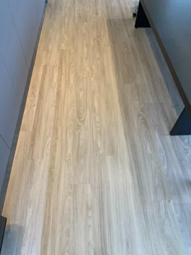Manutenção de Piso Vinílico - Reparos, Trocas e Acabamentos