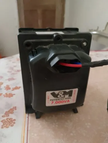 TRANSFORMADOR 110/220V DE 7000 VA