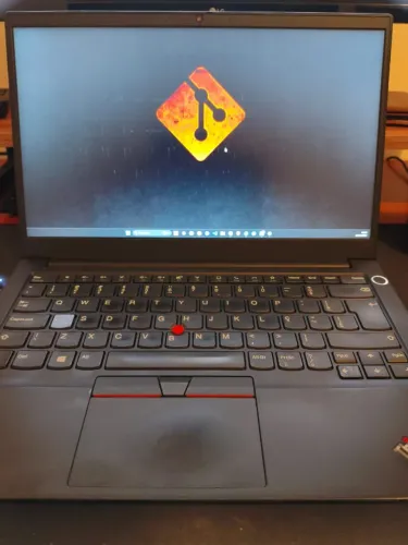 Notebook Lenovo ThinkPad E14 Gen 2 | Intel i5 11ª Geração | 8GB RAM | SSD | Windows 11 Pro