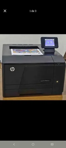 Impressora Hp LaserJet colorida