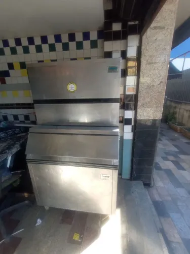 Máquina de gelo everest
