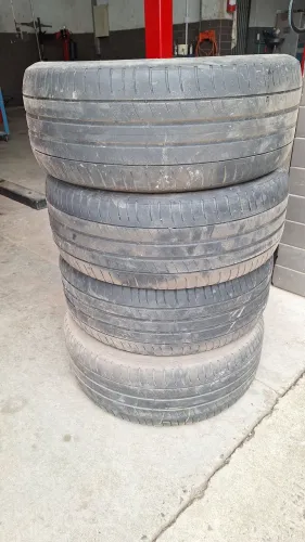 Pneus 215/50 R17 Michelin