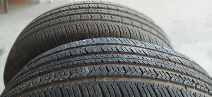 Pneus 205, 60 aro 16