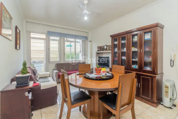 Apartamento à venda Rua Sarmento Leite, Centro Histórico - Porto Alegre