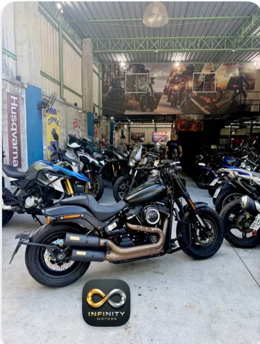 Harley Davidson Fat Bob 2020 impecável financio troco carro moto maior menor valor 