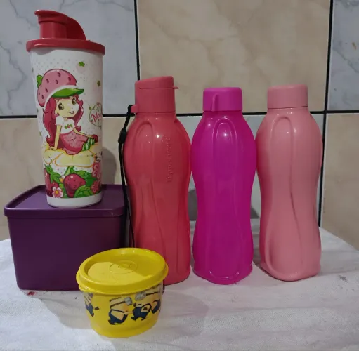 Kit Tupperware Original 6 Peças - Garrafas + Potes + Copo Infantil.