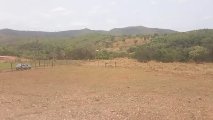 Vendo terreno 2.000m. Em Baldim, próximo Serra do Cipó 