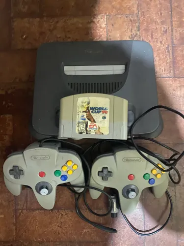 Nintendo 64 mais fita