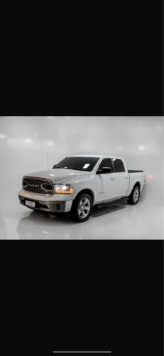 Ram Classic Laramie 5.7 V8 16V Gasolina 4X4 Aut. 2023