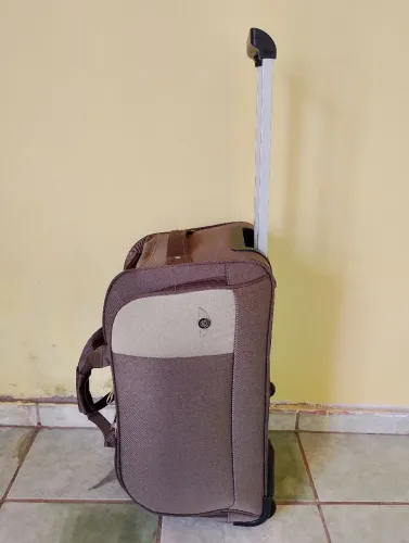 Mala Santino Capacidade até 10kg semi-novo