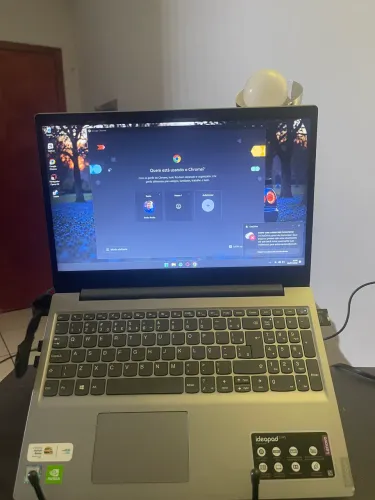 Vendo notebook Lenovo i-7 8GB