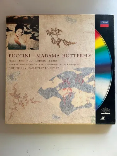 MADAMA BUTTERFLY Laser disc ,caixa dupla! Gravado 1974