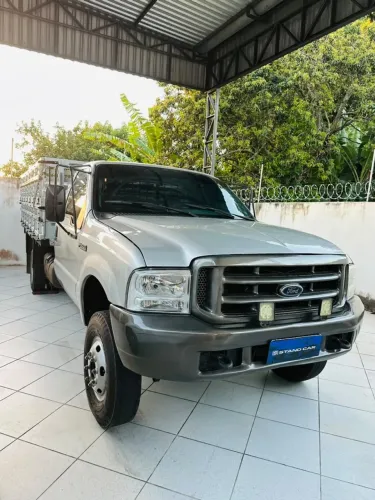 F-4000 com ar condicionado ano 2004