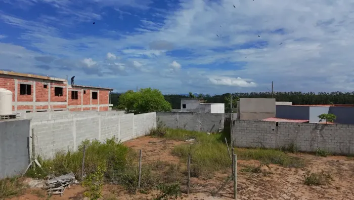 Lote com kitnet à Venda no Condomínio HZ Praia Grande!