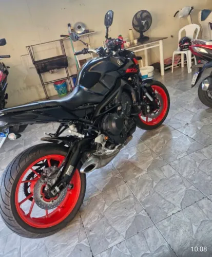 Motorola yamaha MT 09