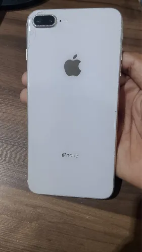 iPhone 8 Plus