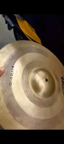 Pratos de bateria