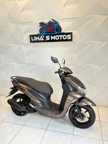VENDO OU TROCO YAMAHA FLUO 125 2024/25 ( LIMAS MOTOS)