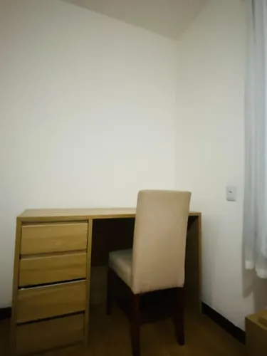 Conjunto de moveis para Escritorio / Home Office Amadeirado ( 2 Escrivaninhas + banqueta )
