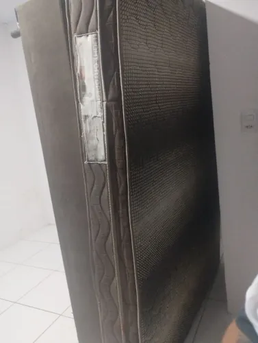 Cama a venda