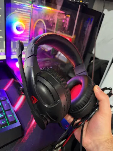 Fone redragon Cronus