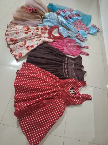 Vestidos de meninas e fantasias