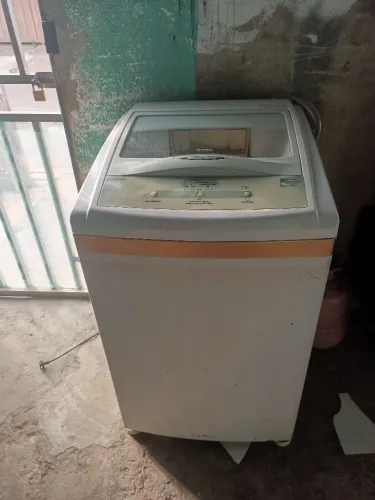máquina de lavar Brastemp Advantech de 6kg na cor branca.Máqu