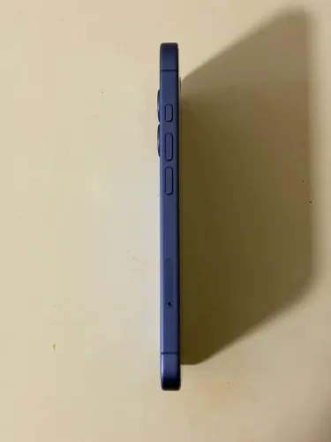 iPhone Azul 16 128GB