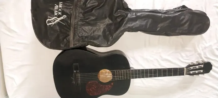 Violão em bom estado 