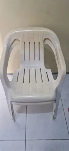 Cadeiras de Plástico