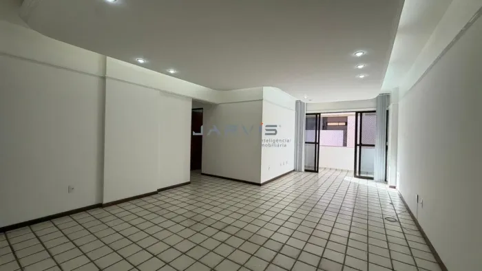 Vendo ou Alugo apartamento na Ponta Verde - 138m - Venda: R$620.000,00 Aluguel: