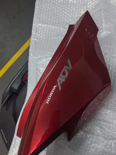 Rabeta Honda ADV 160/ 2026 (lado direito)