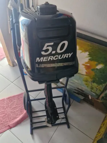 Motor de popa Mercury