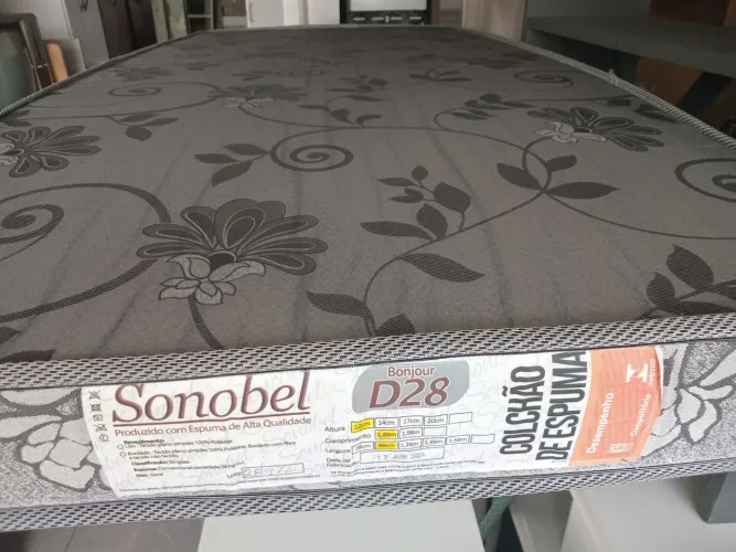 Colchão solteiro de espuma D28. (Entrego)