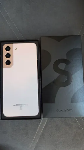 Galaxy S22 